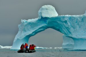 Antarctica Expedition: Discover Ice Formations & Narrow Channels